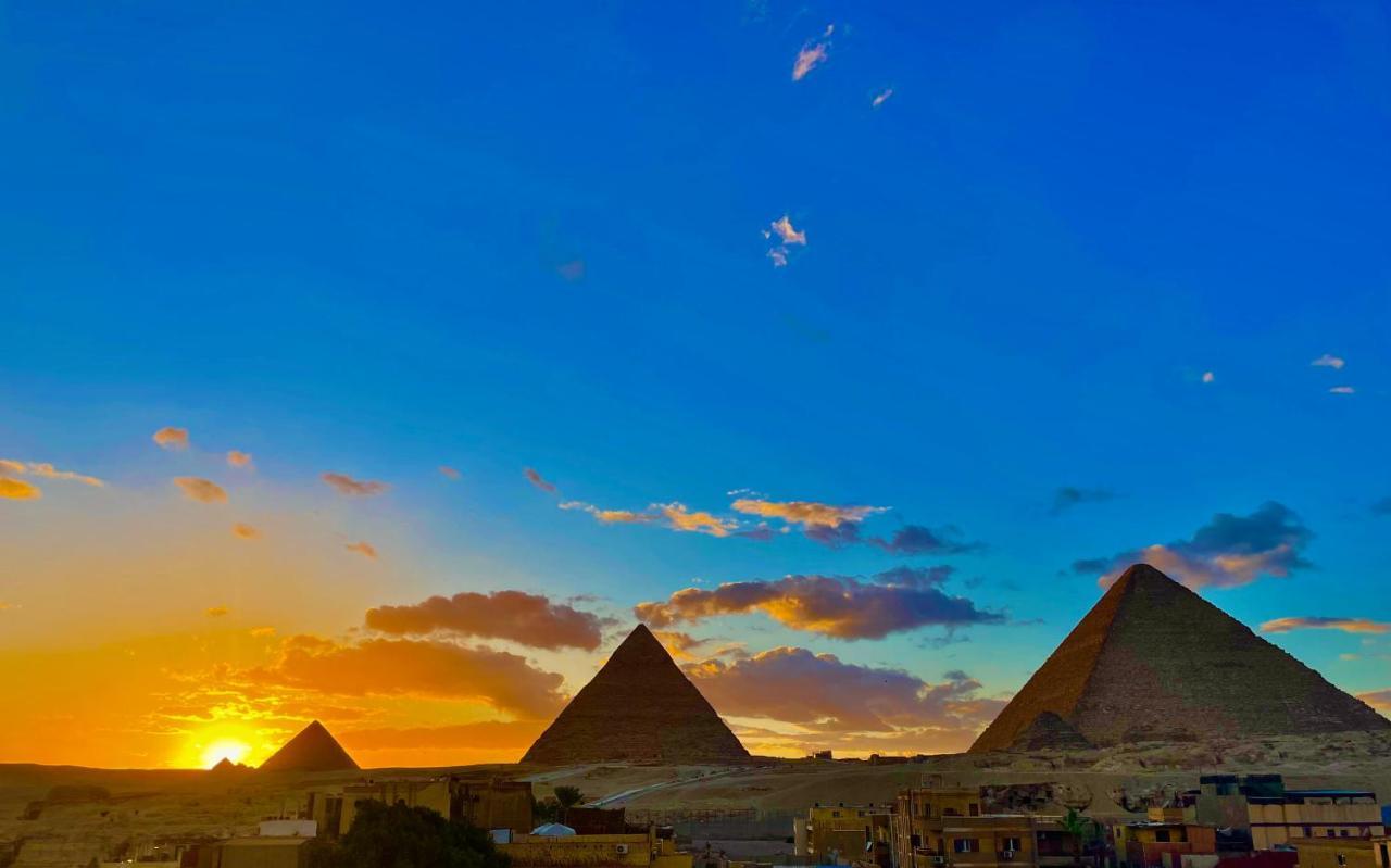 Cheops Pyramids Inn Kafrat al Jabal Bagian luar foto