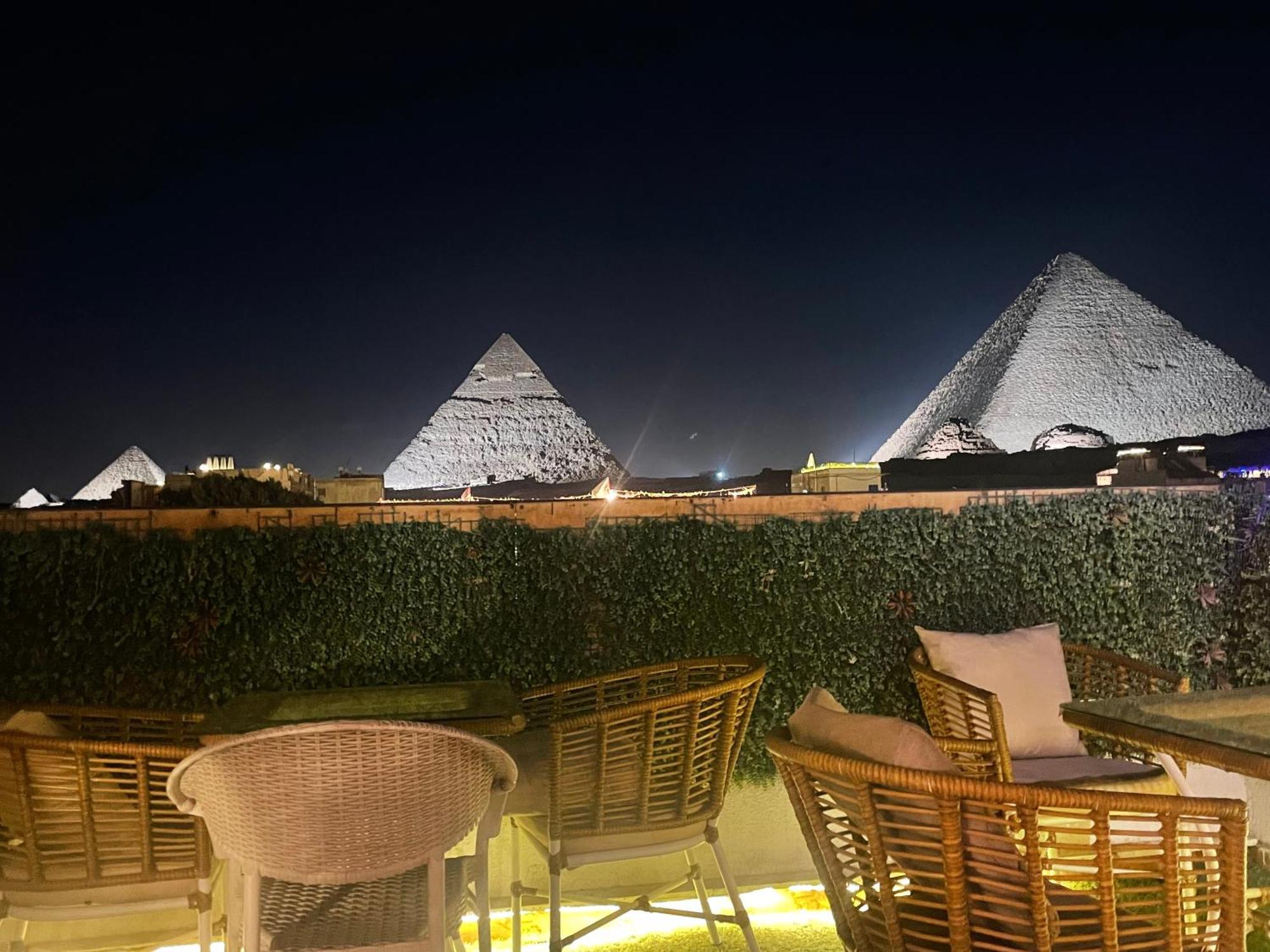 Cheops Pyramids Inn Kafrat al Jabal Bagian luar foto