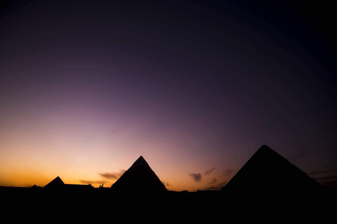 Cheops Pyramids Inn Kafrat al Jabal Bagian luar foto