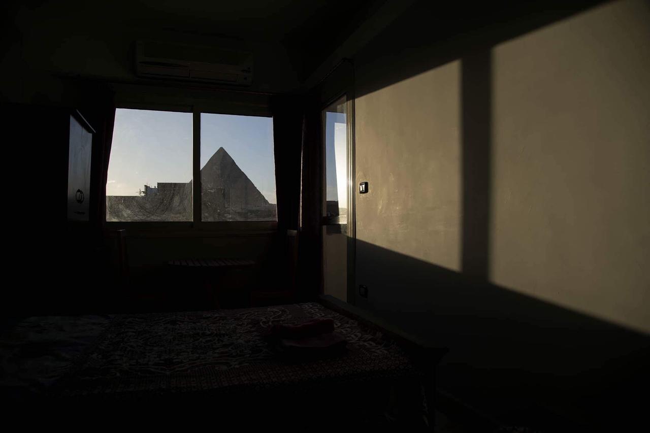 Cheops Pyramids Inn Kafrat al Jabal Bagian luar foto